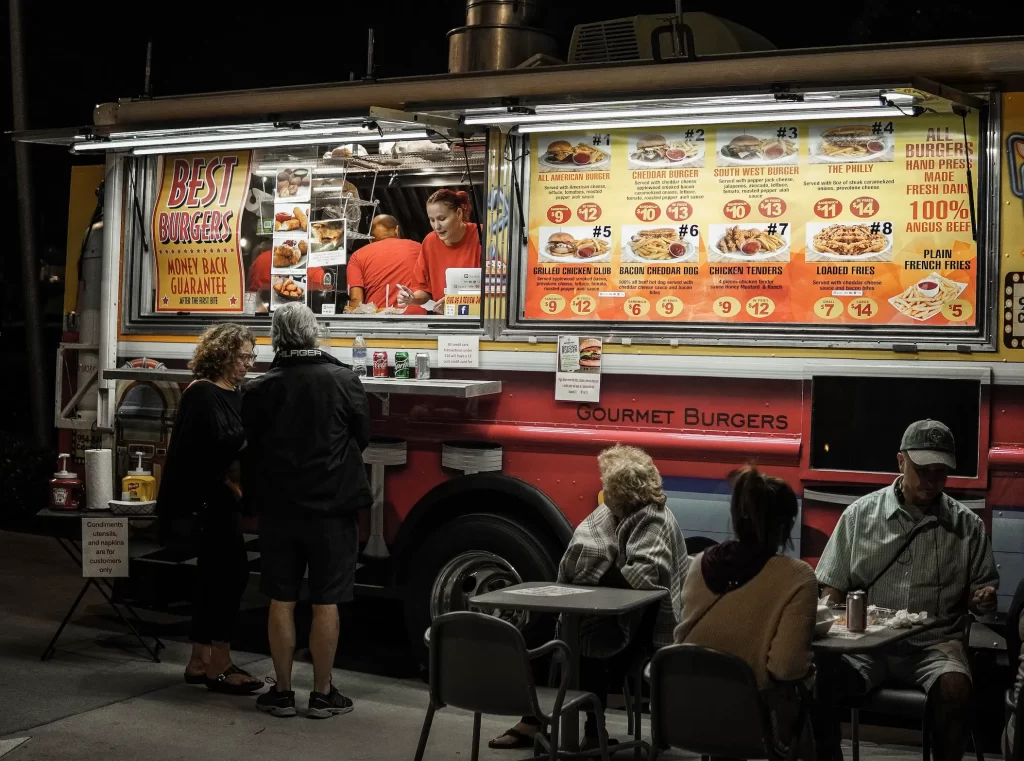 Why Are Food Trucks So Popular? Because they provide instant services