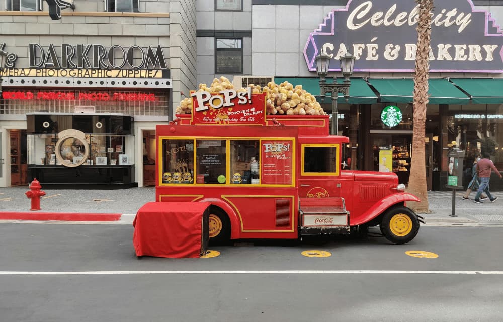 Food Truck vs Food Trailer